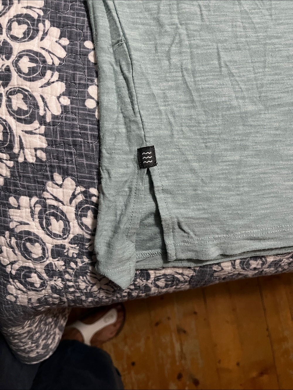 Women’s Sage Green Pocket Tee - Picture 4 of 4